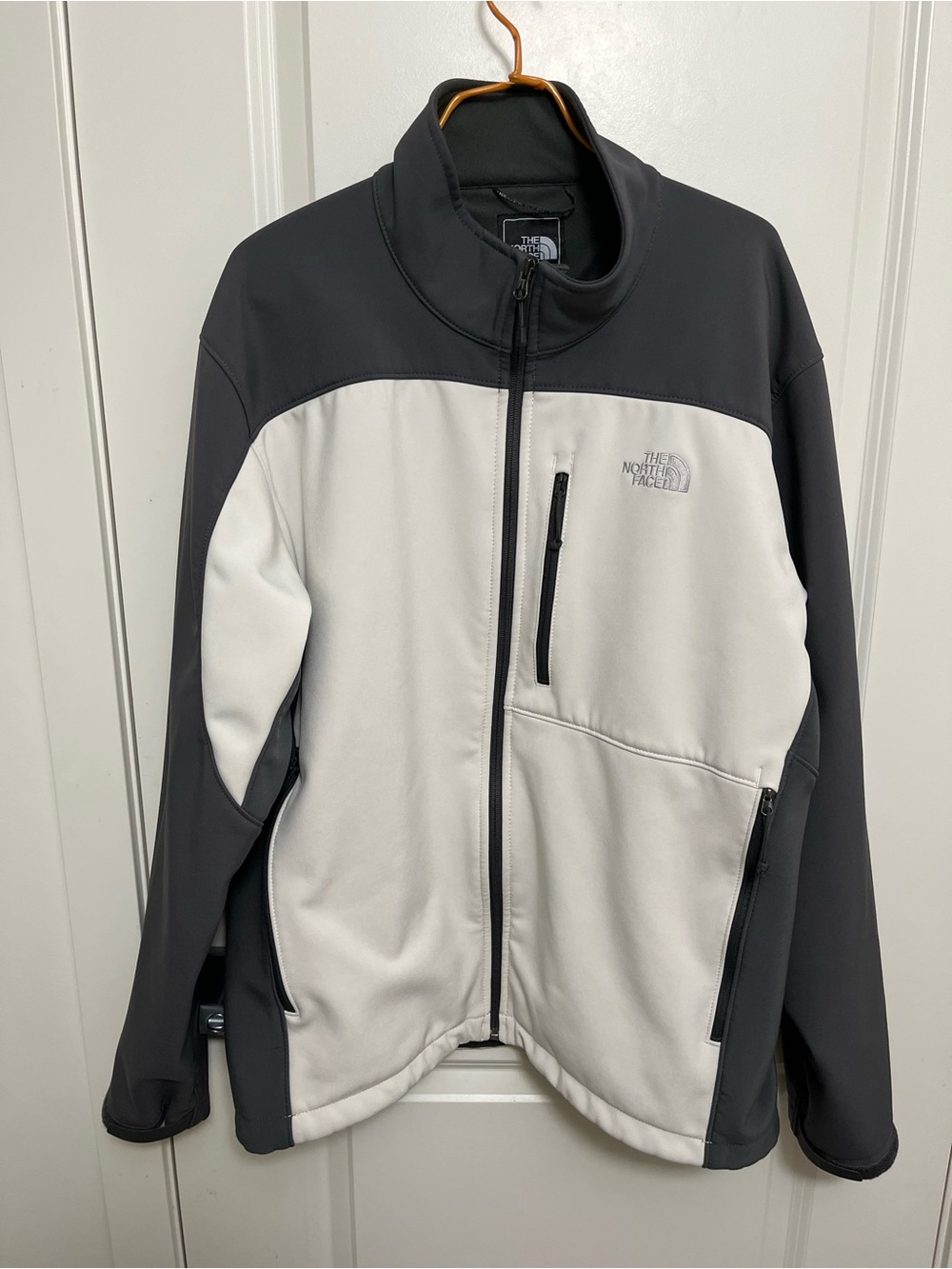 The North Face Men’s Apex Bionic Jacket in size XL
